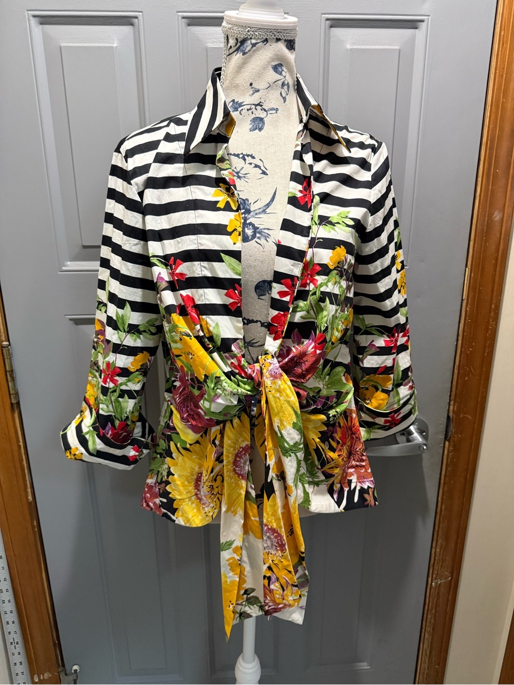 Mishca -Stripe Floral Tie Front Blouse Sunflowers -Size medium